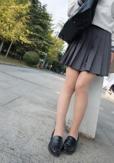 尸气逼人