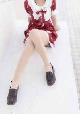 歌声振林樾